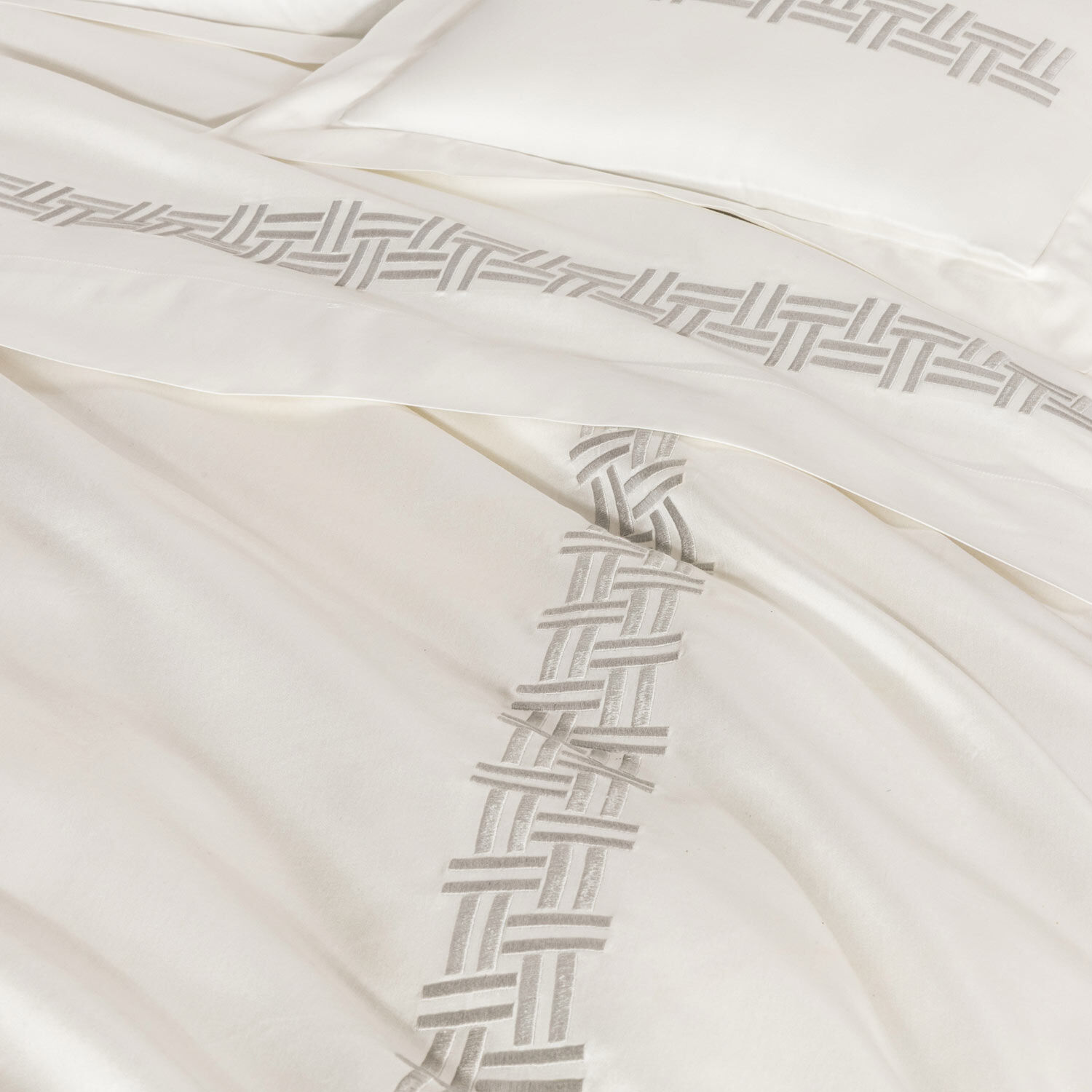 slide 5 Basket Weave Embroidered Sheet Set