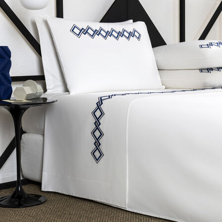 Twist Embroidery Sheet Set