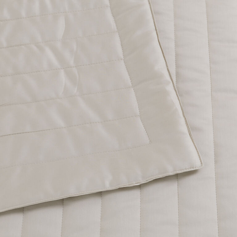 slide 3 Vertical Light Quilt