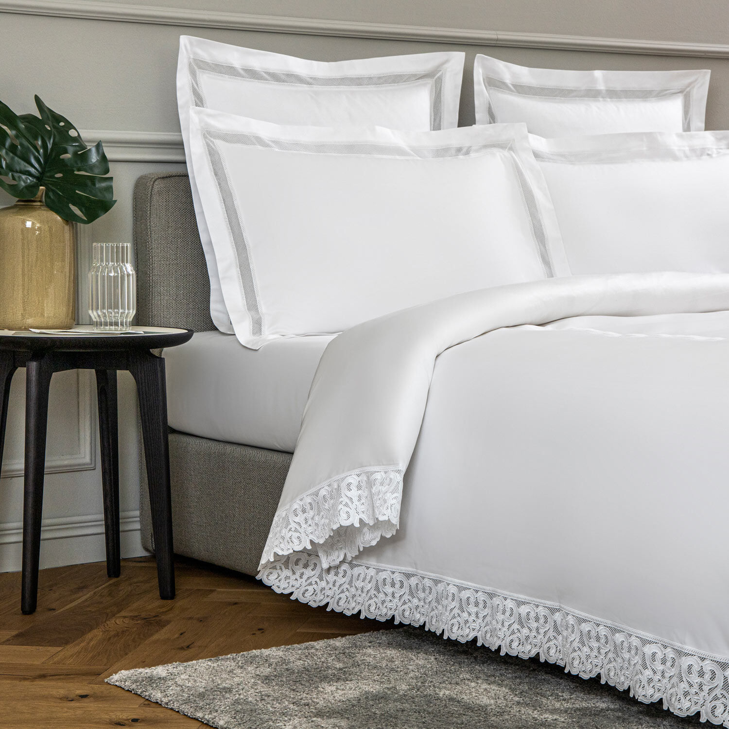 slide 2 Ornate Medallion Lace Duvet Cover