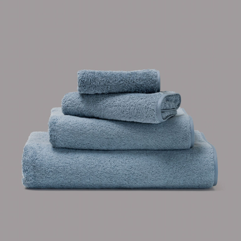 slide 3 Unito Hand Towel