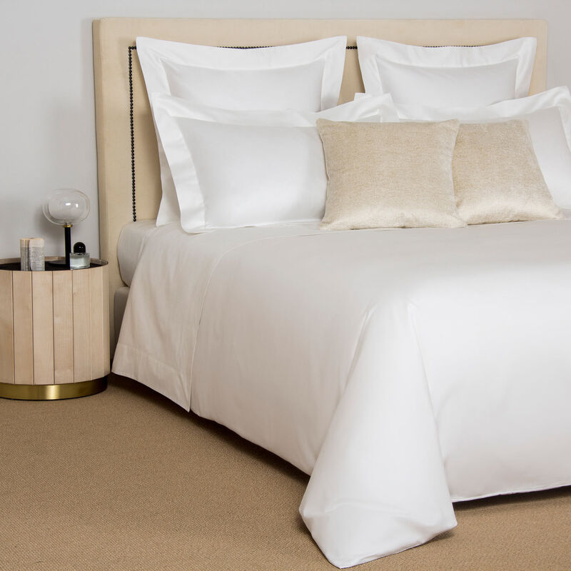 Luxury Shimmer Velvet Decorative Pillow Frette