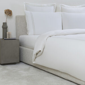 slide 2 Elegance Duvet Cover