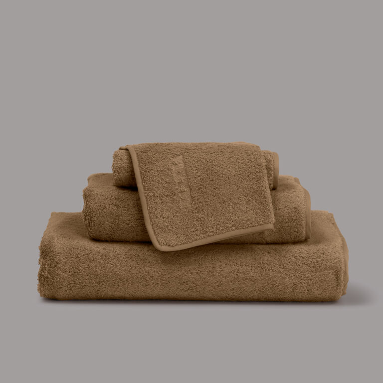 slide 3 Unito Wash Cloth