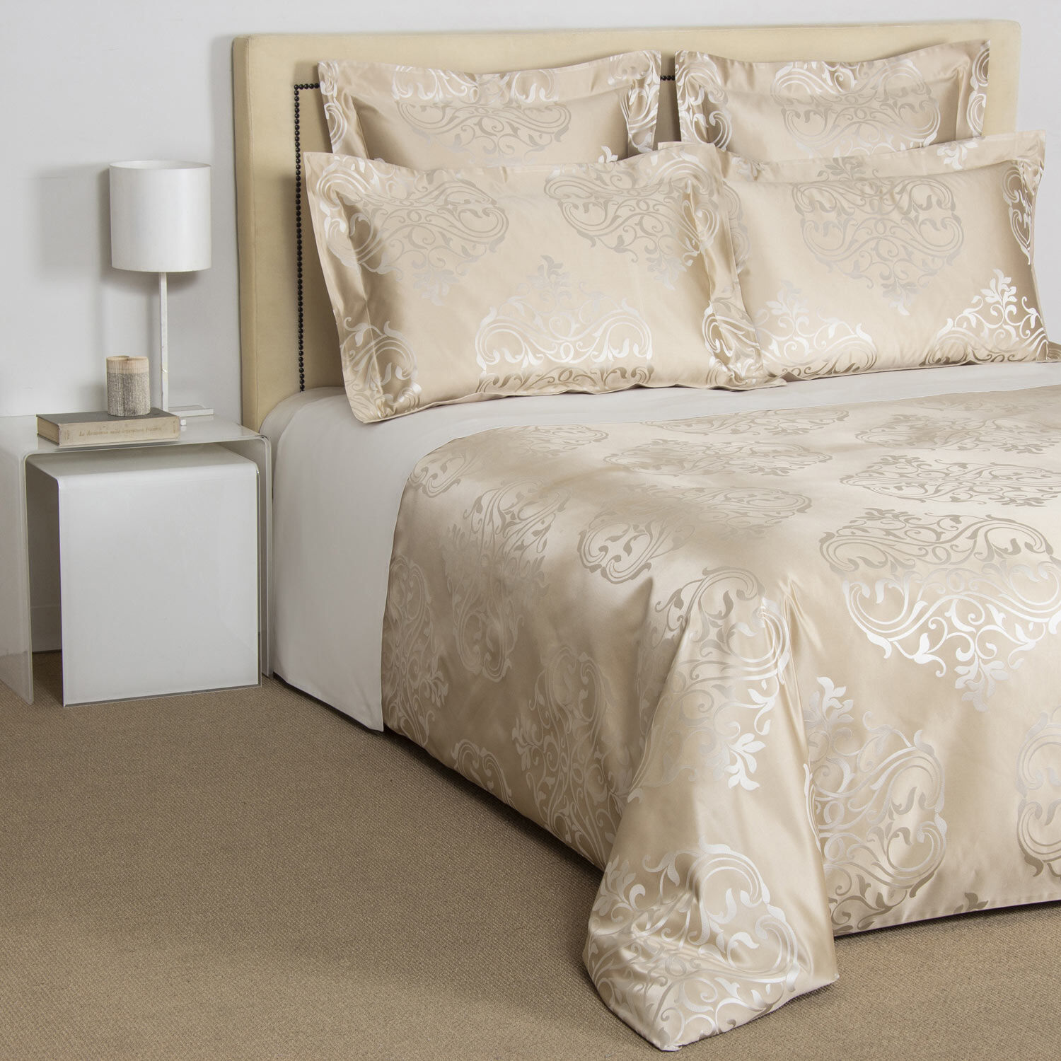 slide 4 Luxury Ornate Medallion Duvet Cover