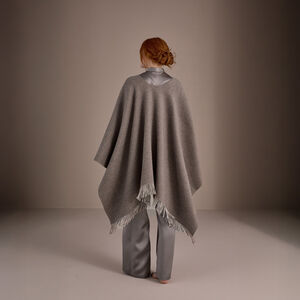 slide 3 Sovana Knitted Cape
