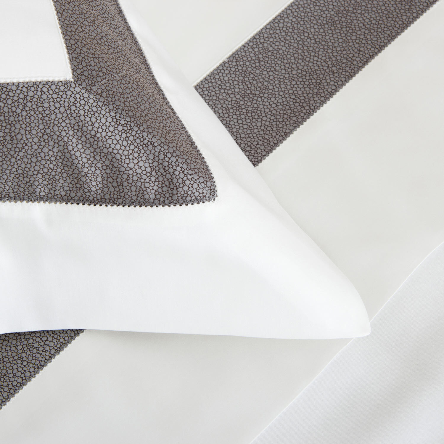 Forever Border Sheet Set
