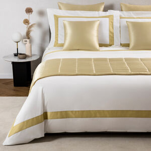 slide 1 Luxury Silk Runner