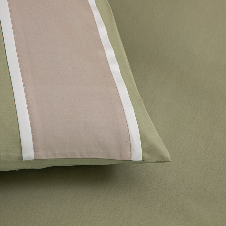 slide 3 Fisico Euro Sham Sage/Sand