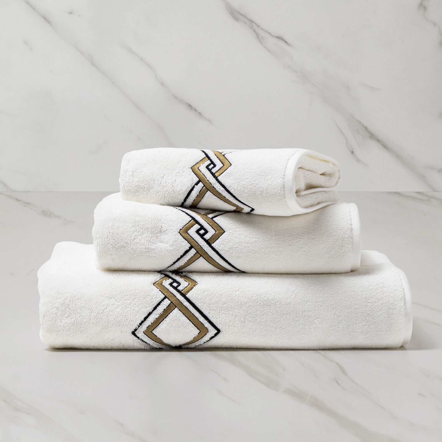 White bath towels with gold trim hot sale
