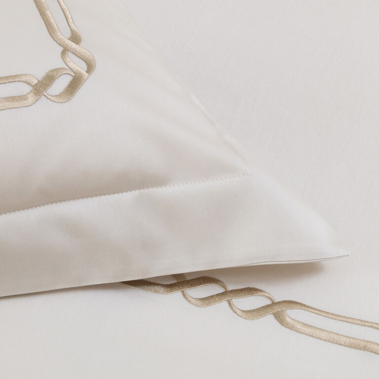 slide 3 Frame Embroidery Euro Sham