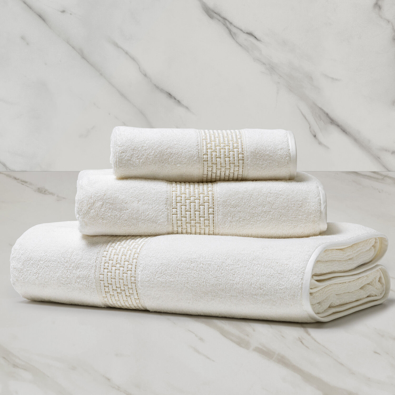 Affinity Lace Bath Towel