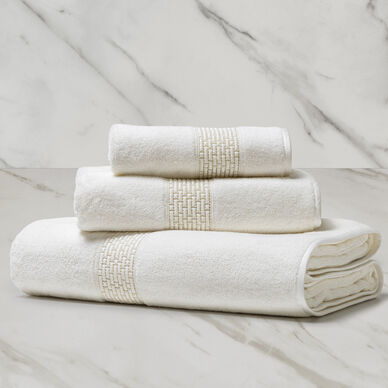 Affinity Lace Bath Sheet