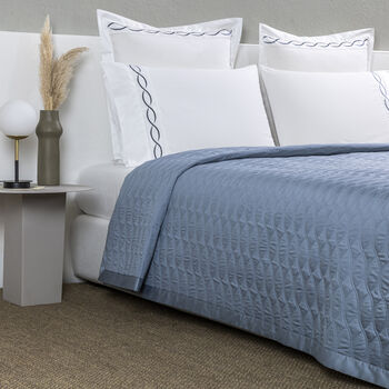 Infinito Light Quilt