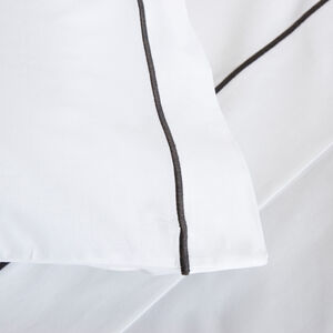 slide 3 One Bourdon Pillowcase Set