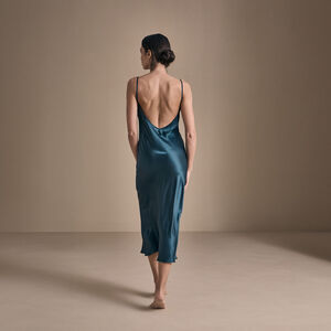 slide 3 Cascade Nightgown