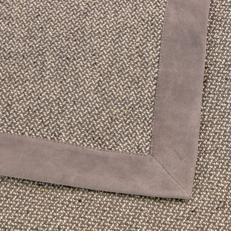 slide 3 Tuileries Blanket