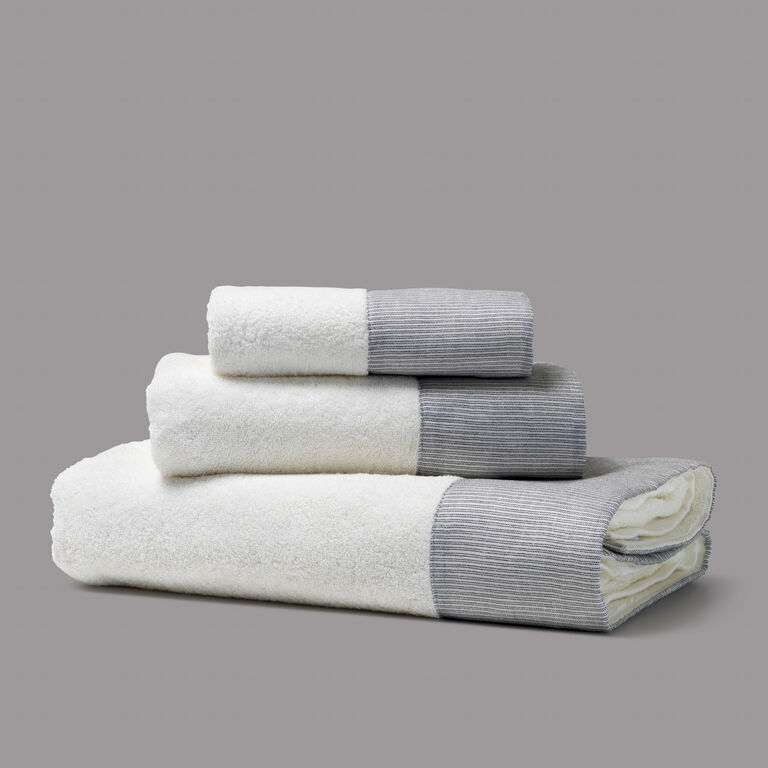 slide 3 Graphite Border Bath Sheet