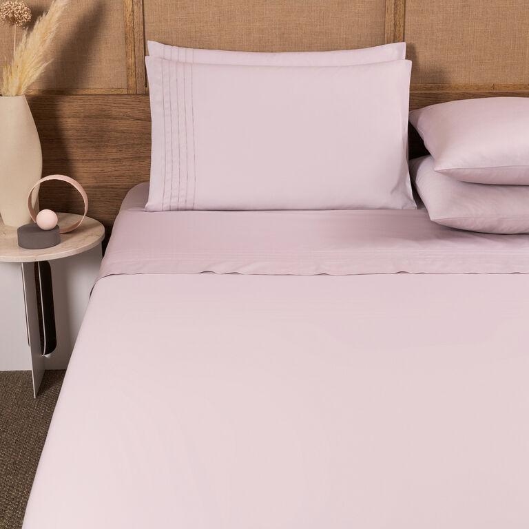 slide 2 Lush Ajour Sheet Set