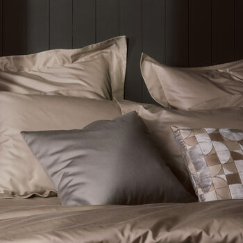 Wollen Sateen Decorative Cushion Cover
