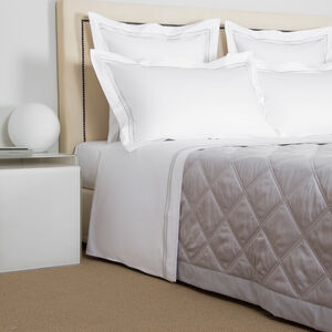 slide 2 Lozenge Light Quilt