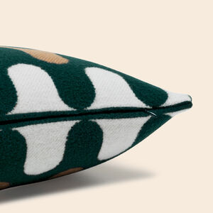 slide 3 Modernism Cushion 001