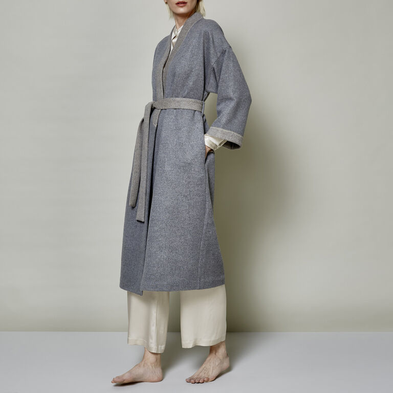 slide 3 Palace Robe