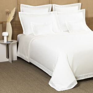 slide 4 Maze Lace Duvet Cover