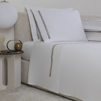 Frame Embroidery Sheet Set