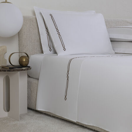 Frame Embroidery Sheet Set