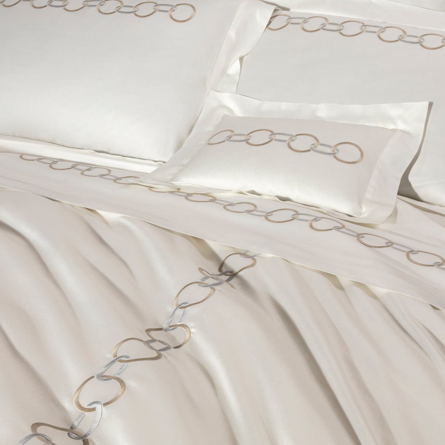 Links Embroidered Duvet Cover