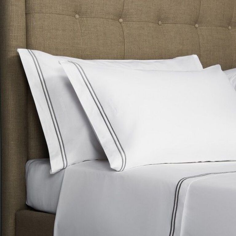 slide 2 Classic Pillowcase Set