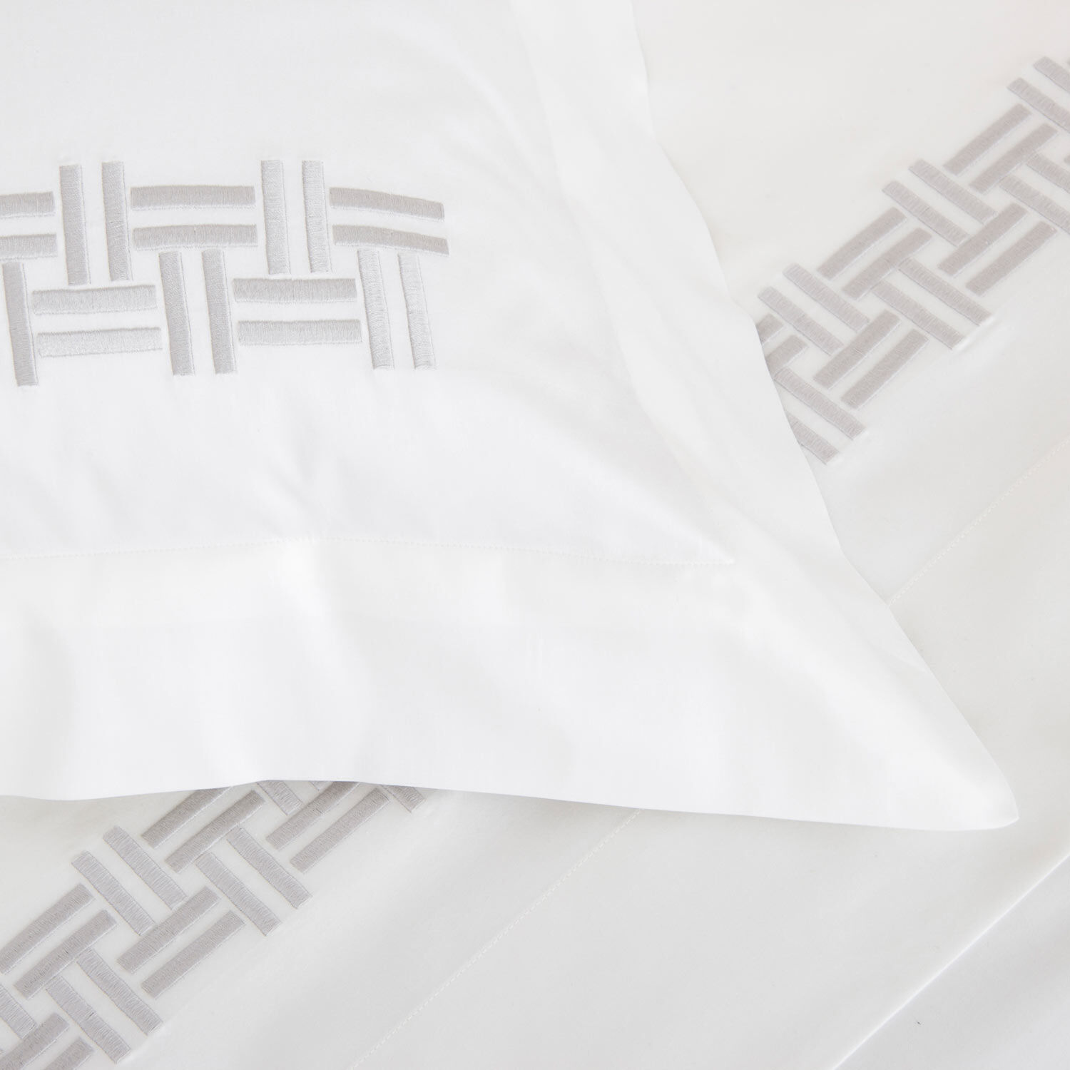 slide 3 Basket Weave Embroidered Duvet Cover