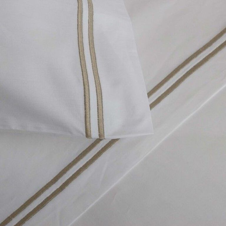 slide 3 Classic Pillowcase Set