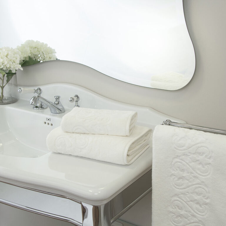 slide 4 Ornate Medallion Embroidered Bath Sheet