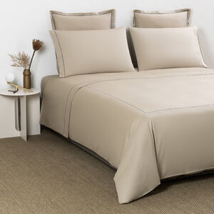 slide 4 Camelia Euro Sham
