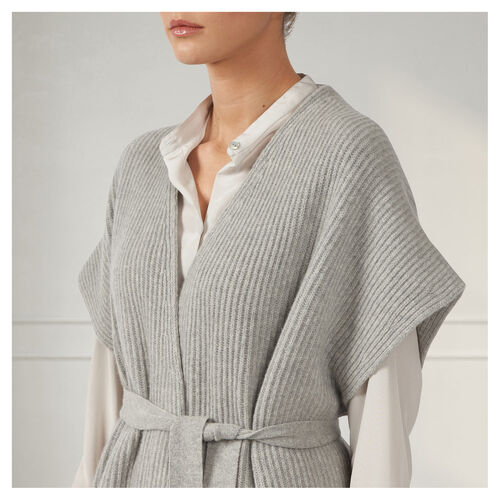 slide 4 Hugme Jacket