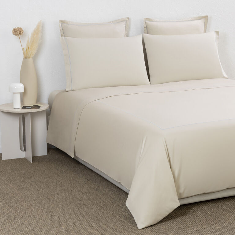 slide 4 Camelia Duvet Cover