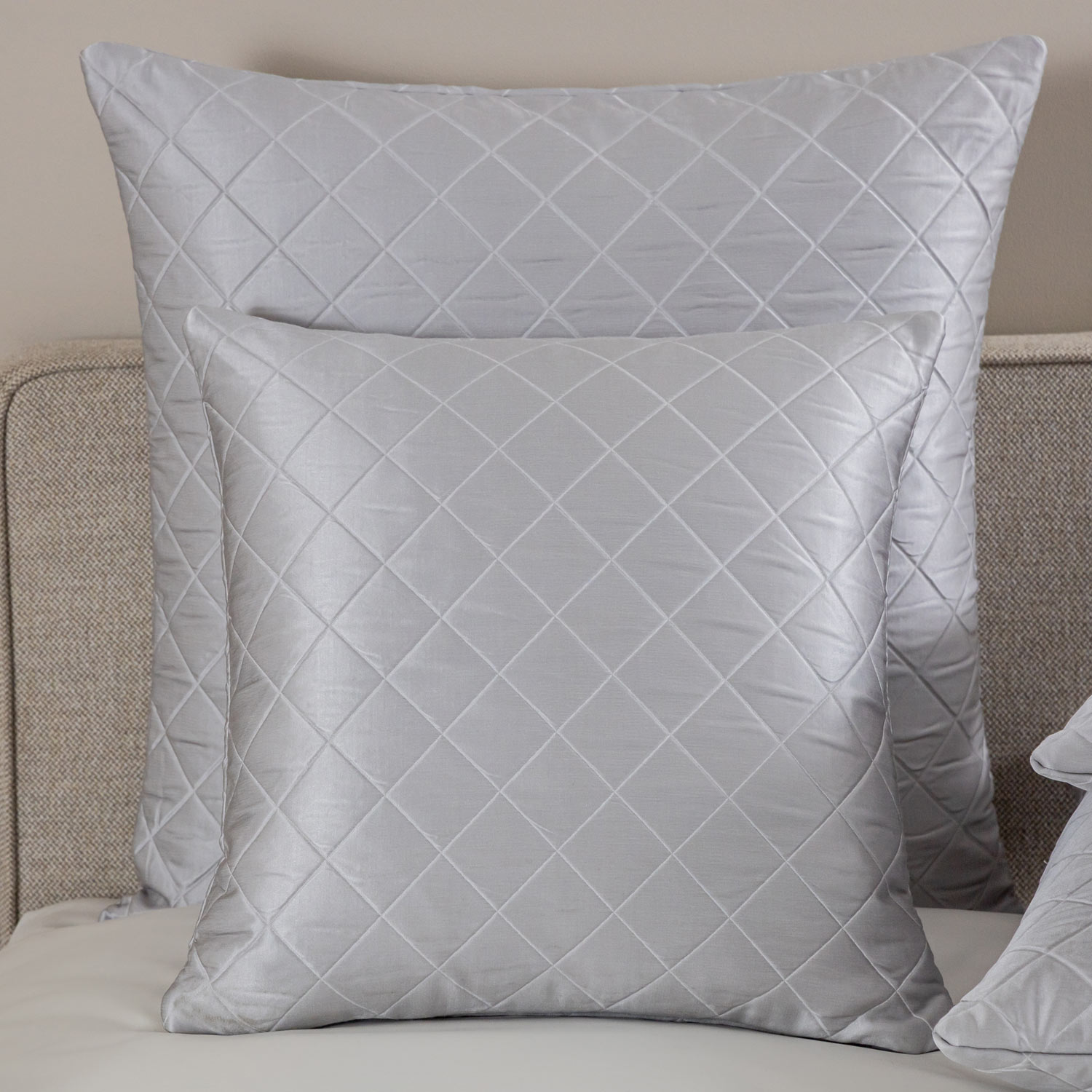 Luxury Lozenge Decorative Pillow Frette